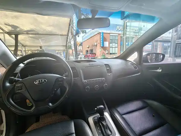 Kia K3 2015