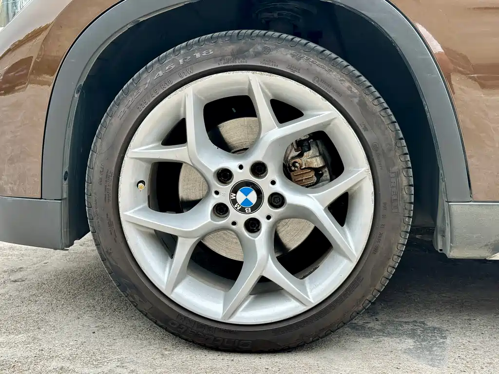 BMW X1 2013 — фото 16