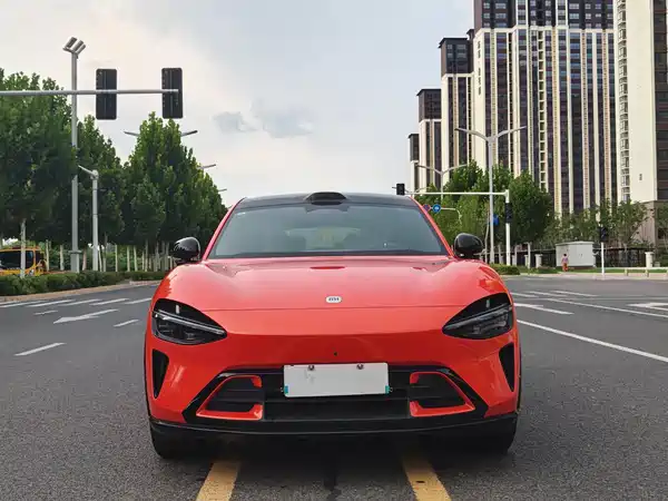 Xiaomi YU7 2025