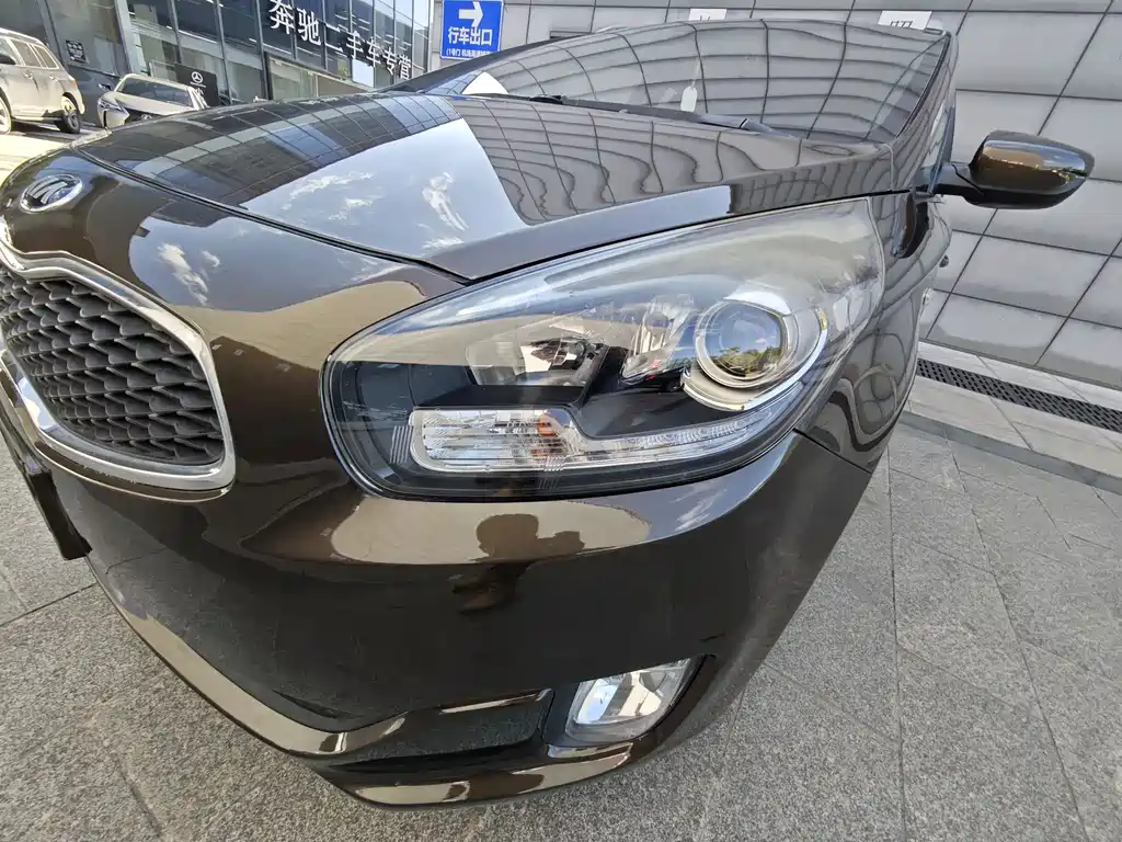Kia Carens 2015 — фото 19