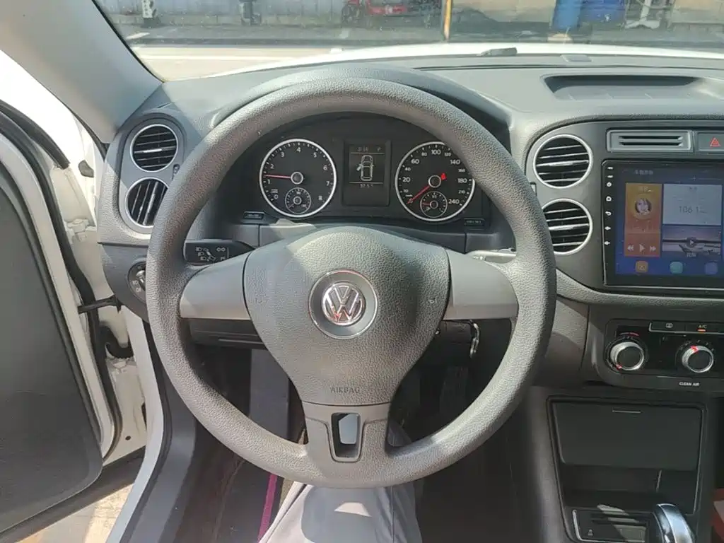Volkswagen Tiguan 2019 — фото 11