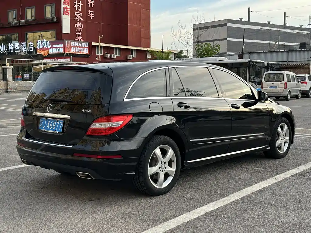 Mercedes-Benz R-Class 2014 — фото 21