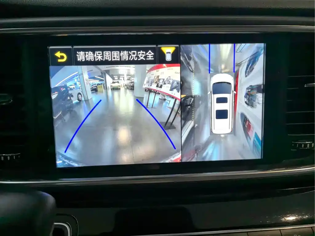 GAC Trumpchi M8 2018 — фото 27
