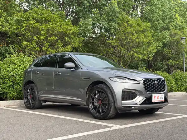Jaguar F-PACE 2022
