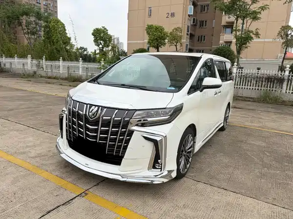Toyota Alphard 2015