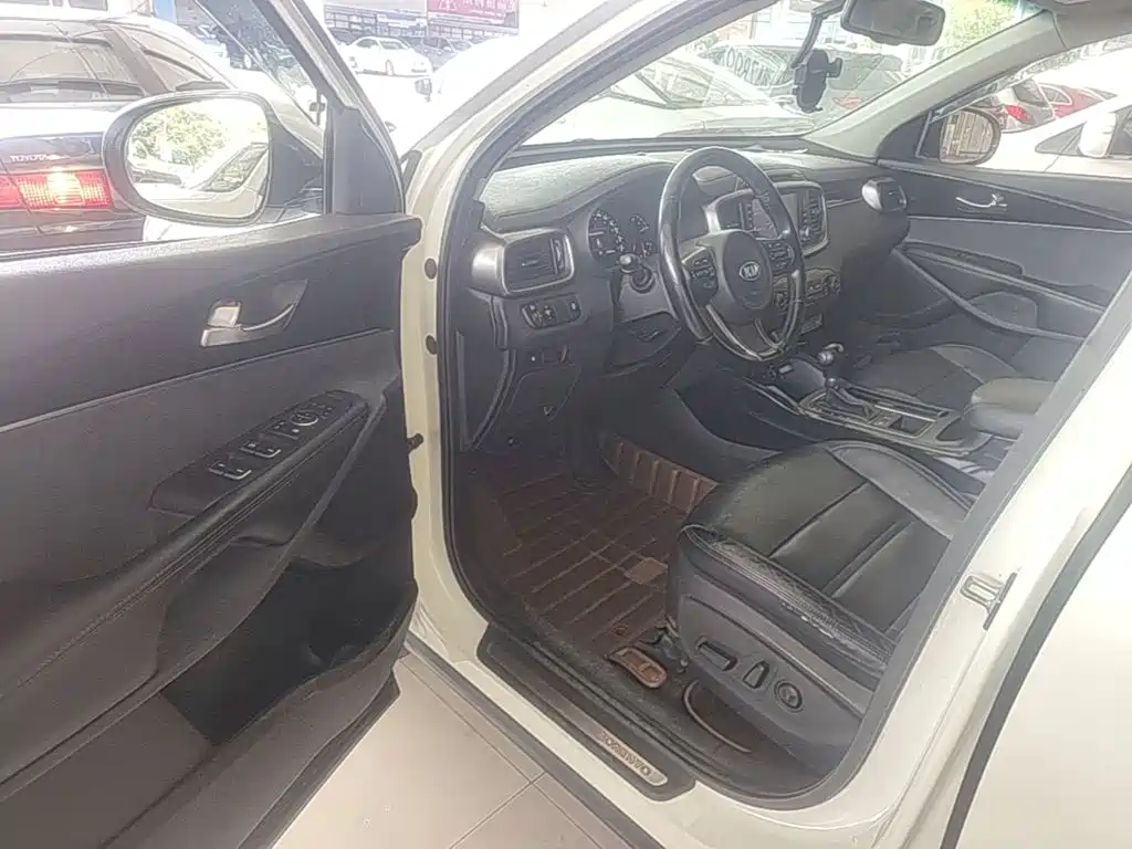 Kia Sorento 2015 — фото 16