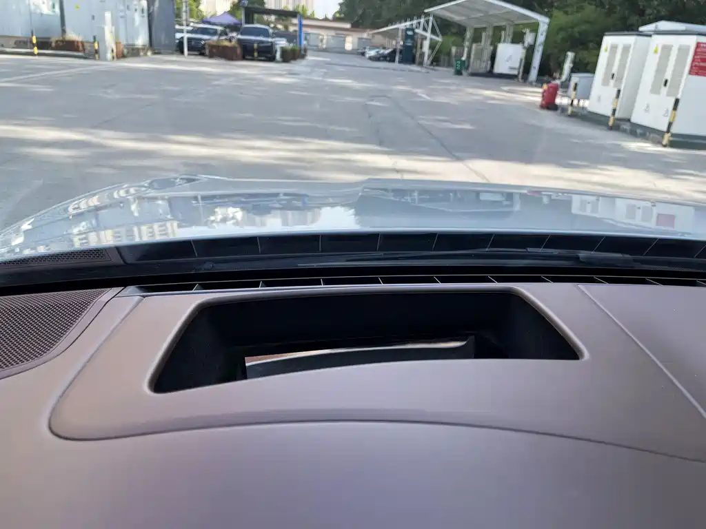 Porsche Cayenne Hybrid 2023
