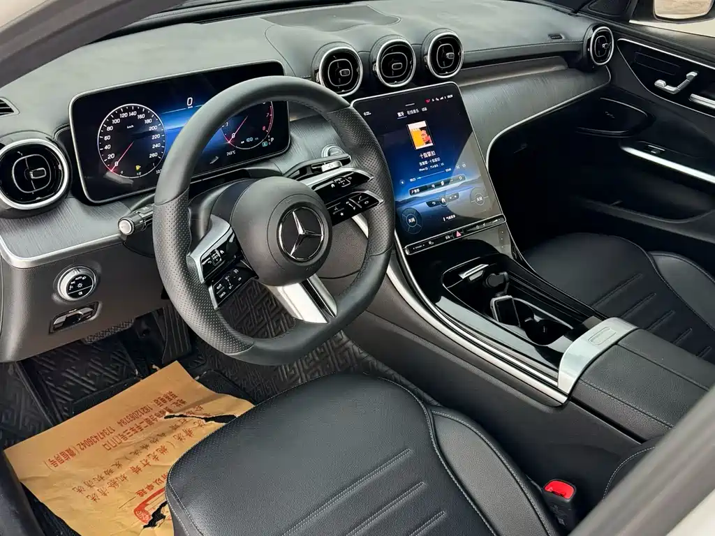 Mercedes-Benz C-Class 2022