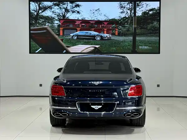 Bentley Flying Spur Plug-In Hybrid 2022