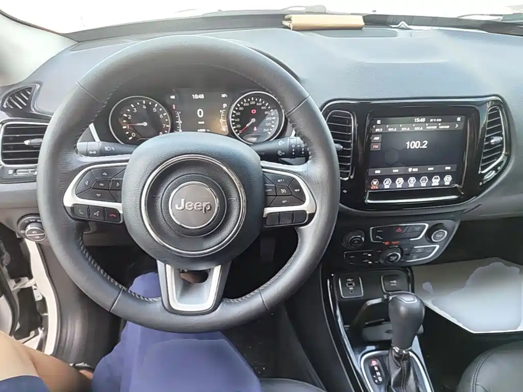 Jeep Compass 2019 — фото 10