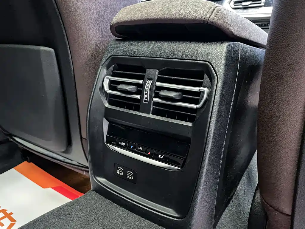 BMW 3 Series 2020 — фото 15