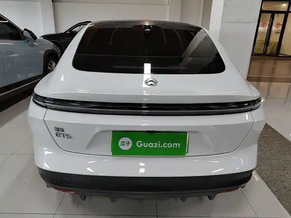 NIO ET5 2023