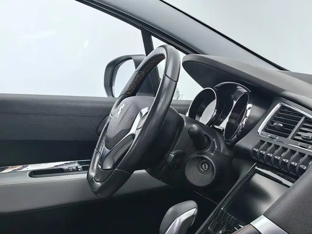 Peugeot 3008 2016 — фото 22