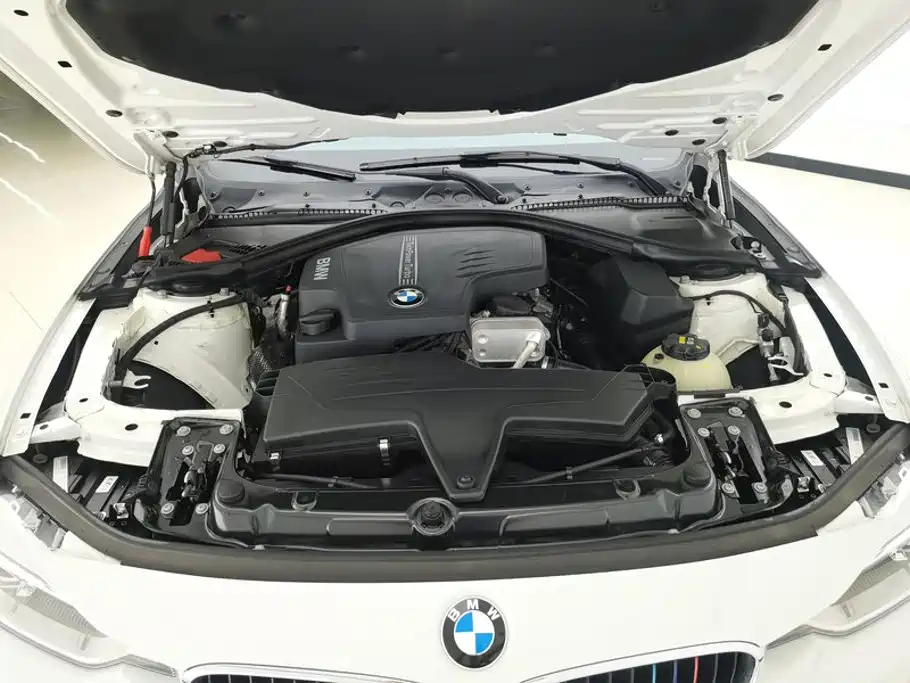 BMW 3 Series 2015 — фото 10