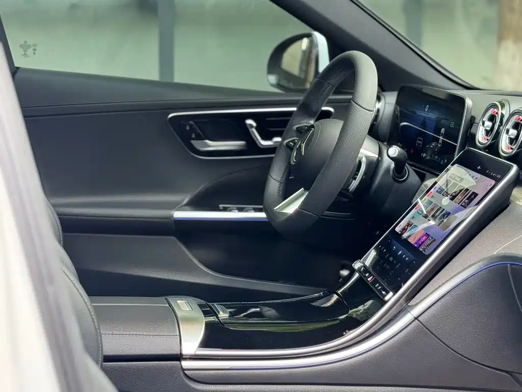Mercedes-Benz C-Class 2022 — фото 23