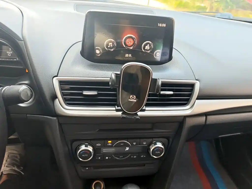 Mazda 3 Angkesela 2017 — фото 13
