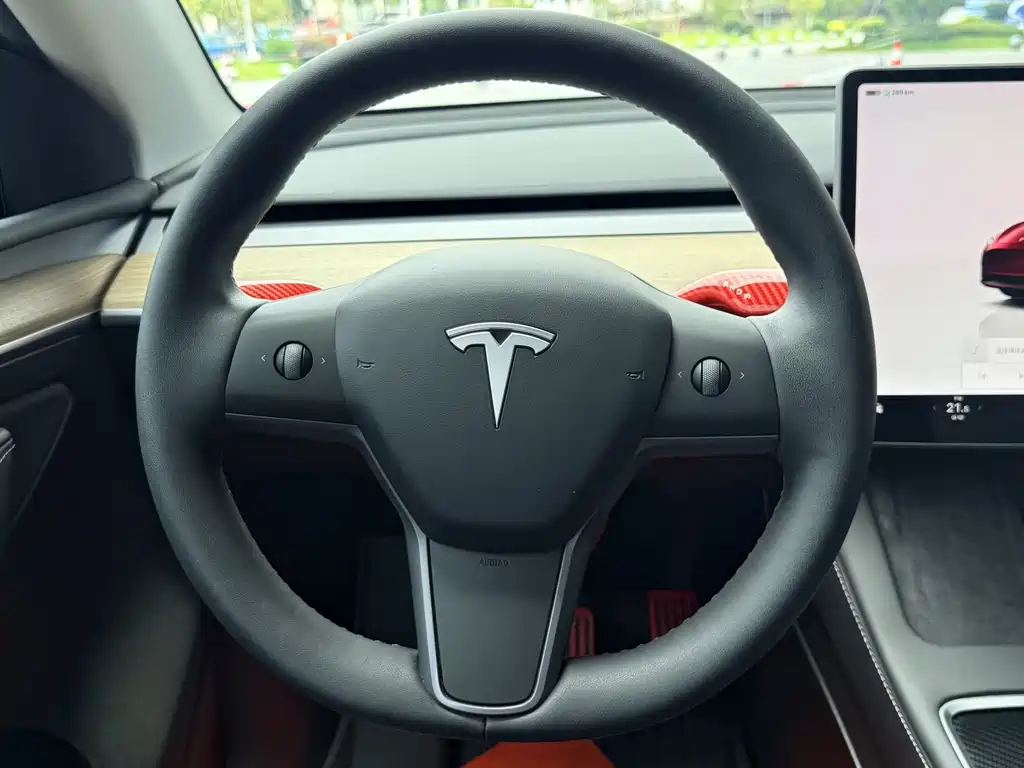 Tesla Model Y 2023 — фото 15