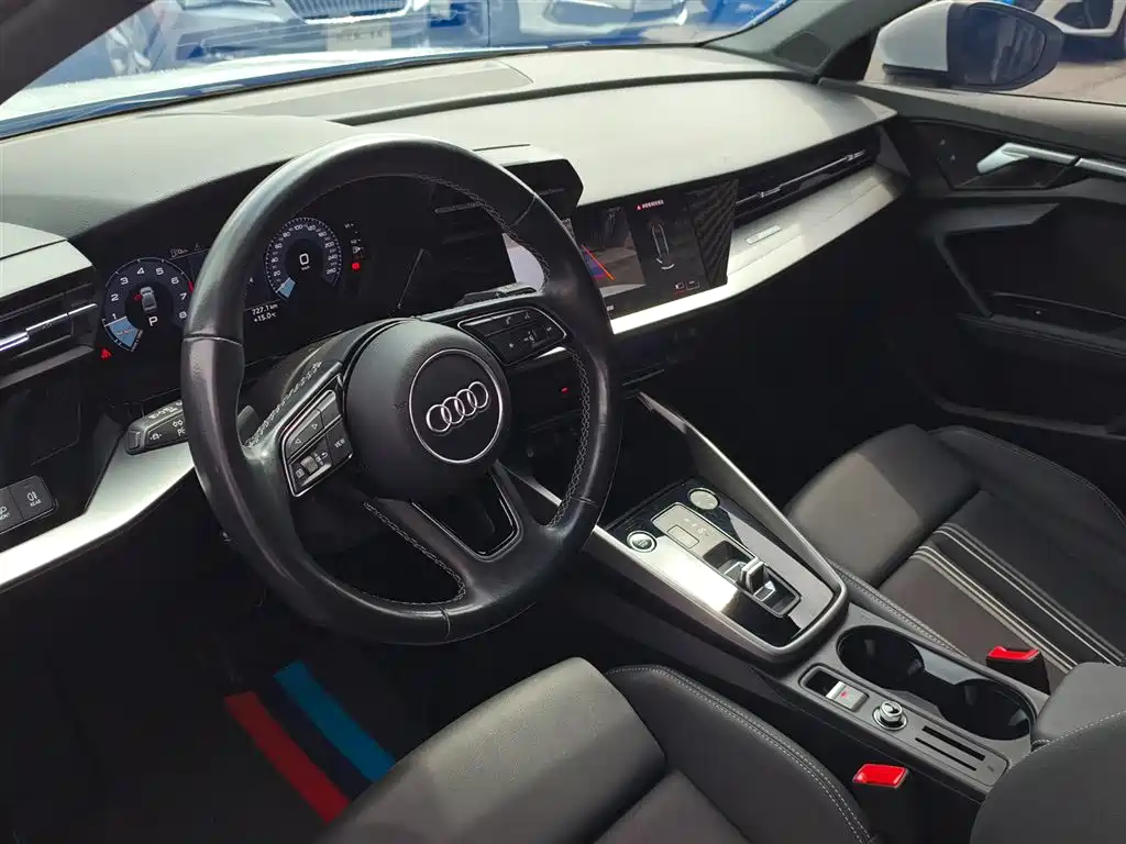 Audi A3 2024 — фото 8