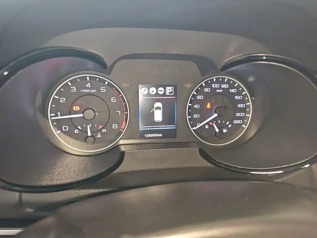Dongfeng Aeolus AX5 2018 — фото 12