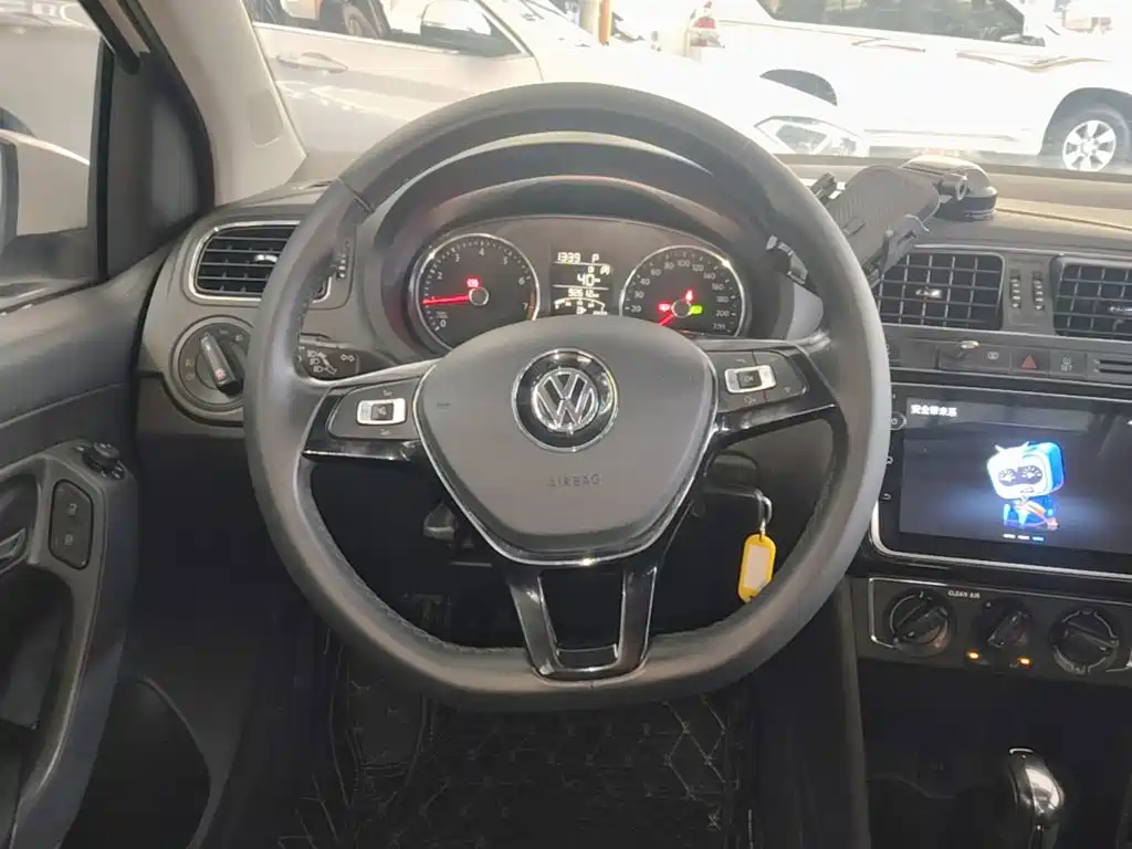 Volkswagen Polo 2018 — фото 11