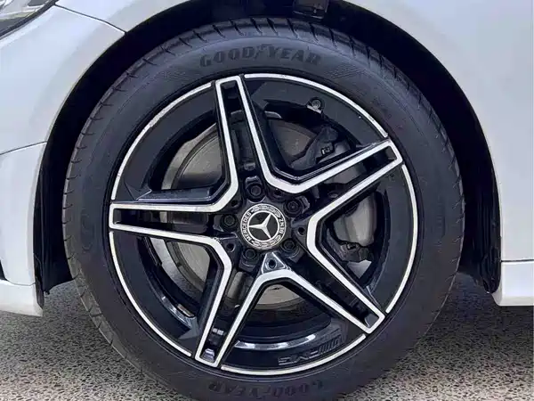 Mercedes-Benz C-Class 2021