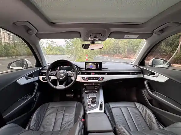 Audi A4L 2019