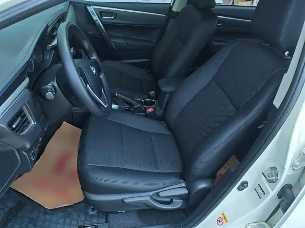 Toyota Corolla 2016 — фото 15