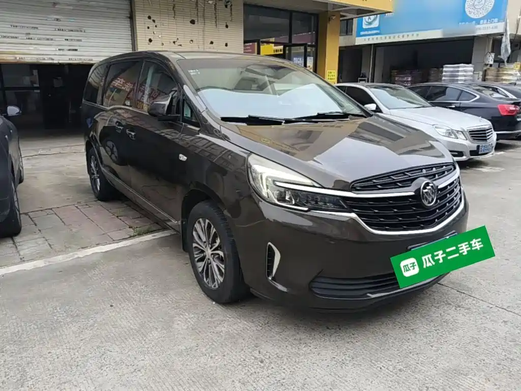 Buick GL8 2021