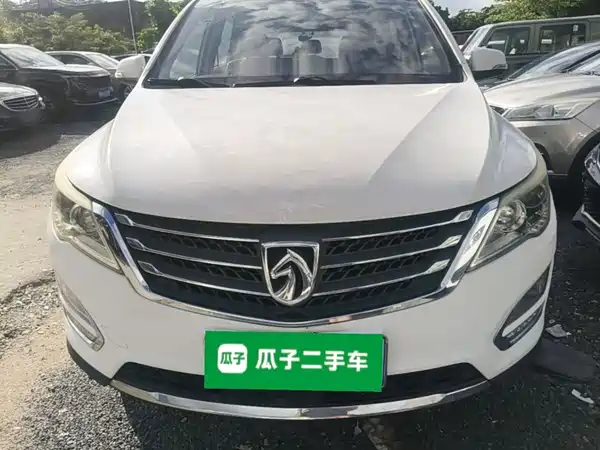Baojun 560 2015