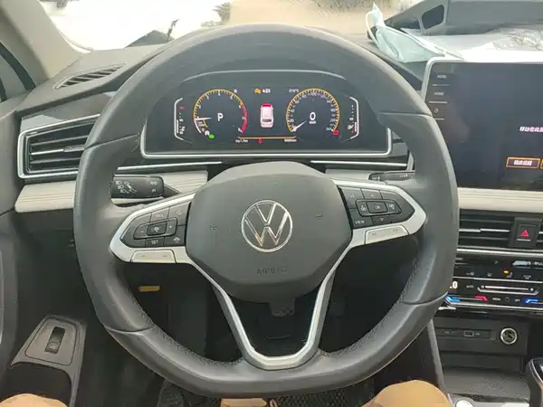 Volkswagen Tiguan L 2024