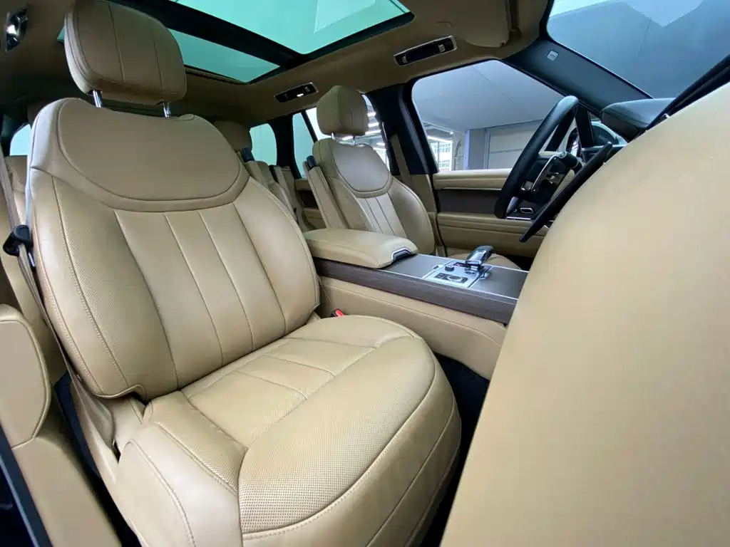 Land Rover Range Rover 2023 — фото 10
