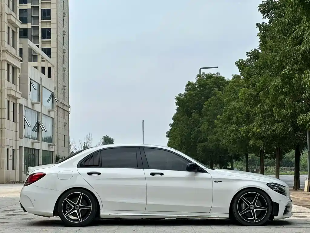 Mercedes-Benz C-Class 2019 — фото 9