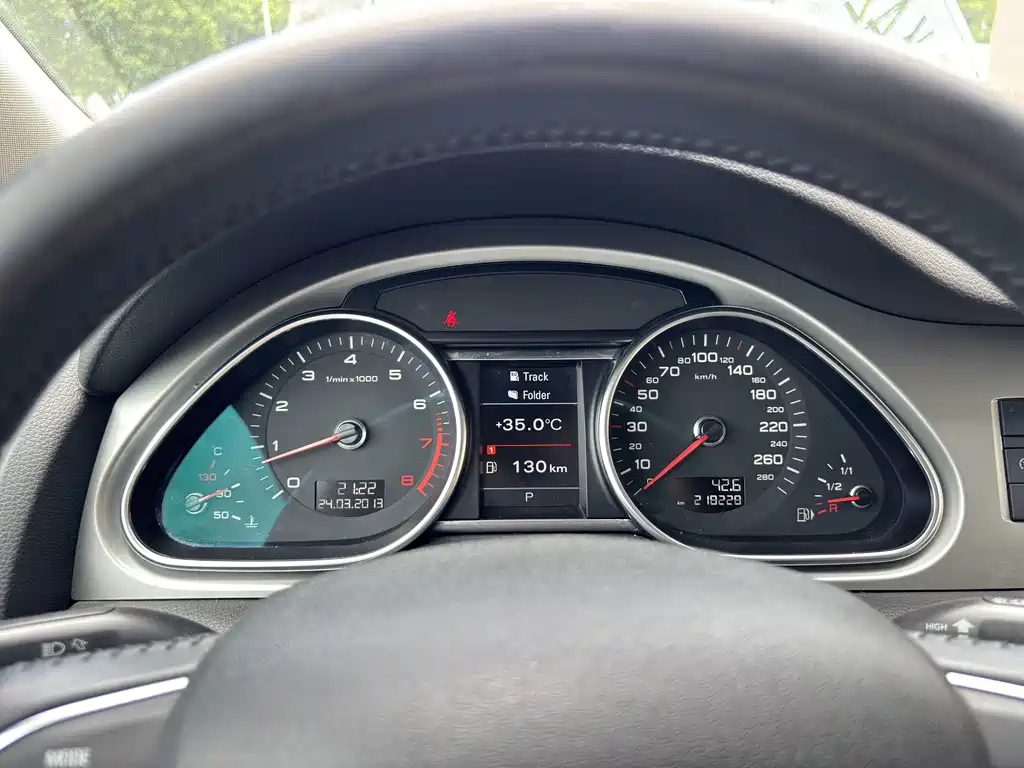 Audi Q7 2015 — фото 19