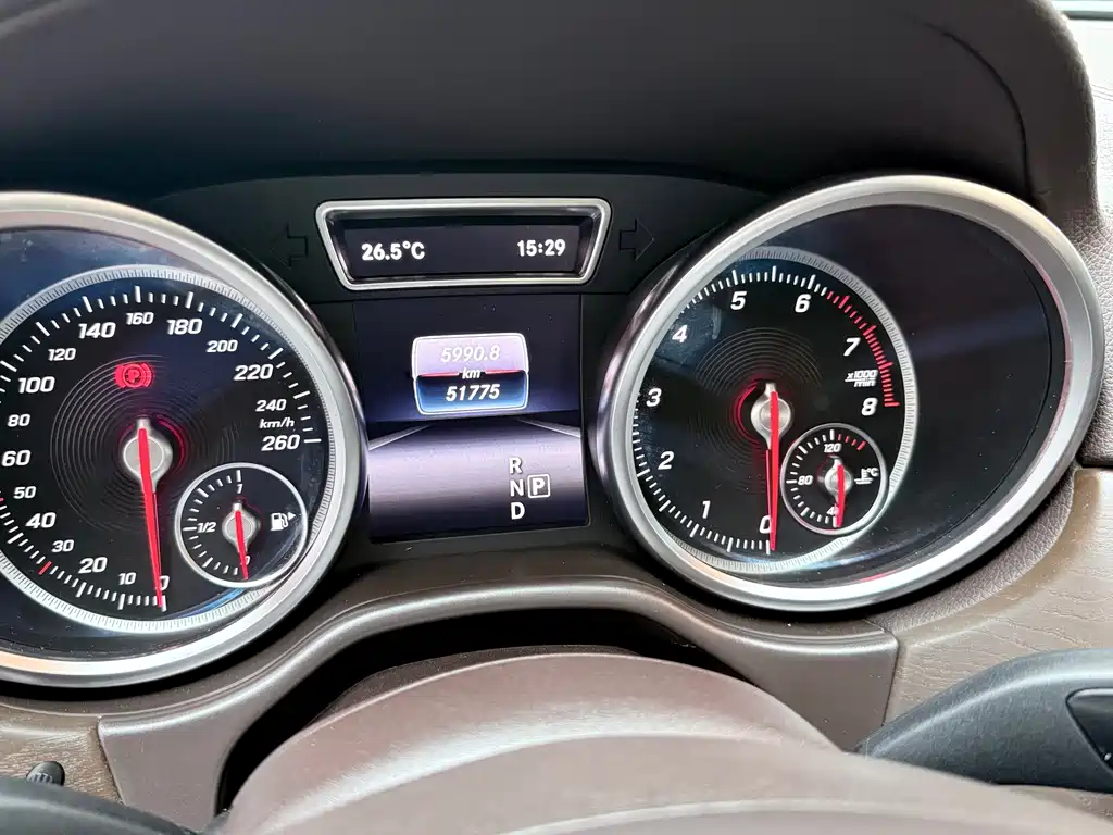 Mercedes-Benz GLE 2017 — фото 12