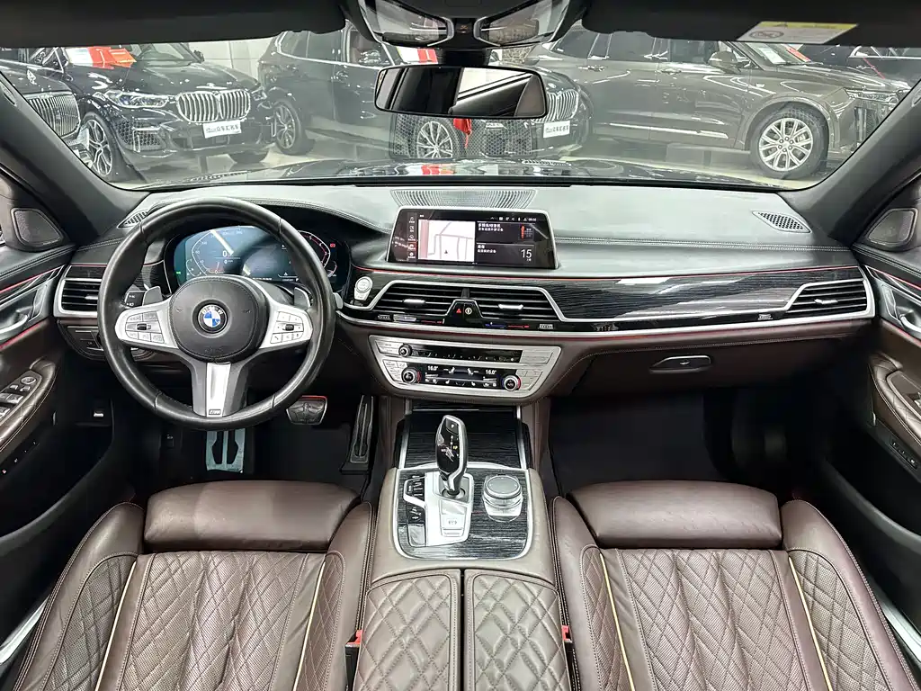 BMW 7 Series 2022 — фото 13