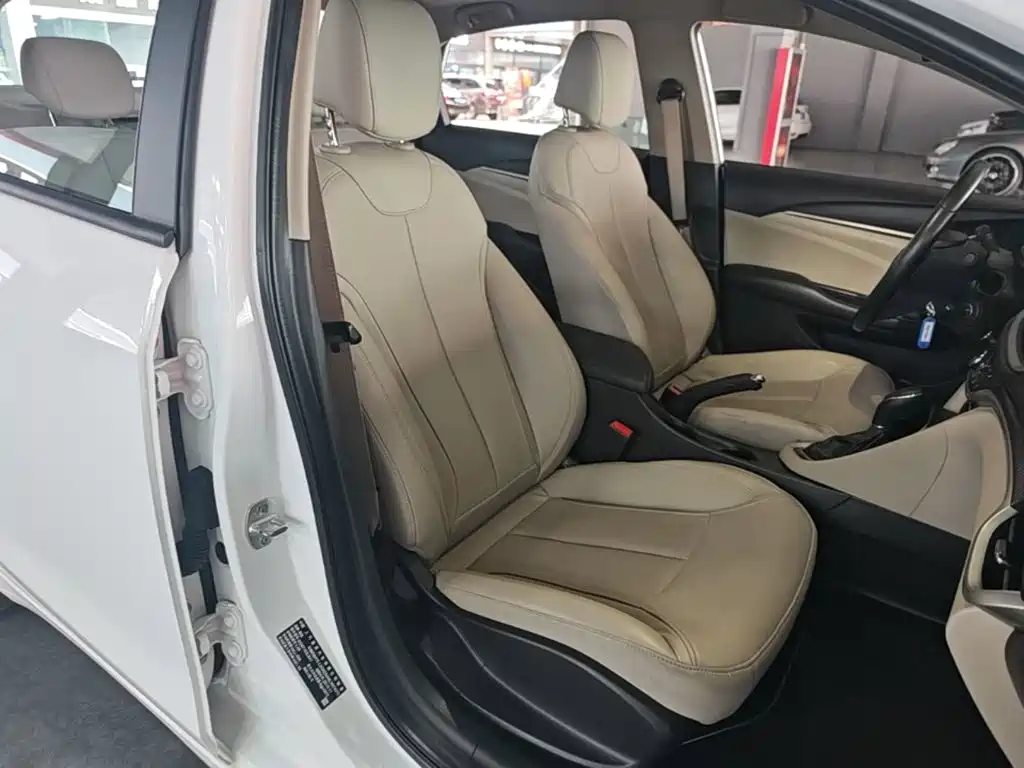 Buick Excelle GT 2020 — фото 25
