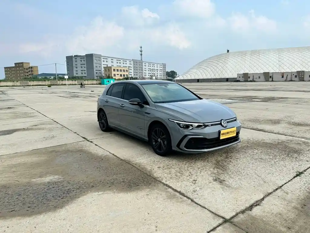 Volkswagen Golf 2022