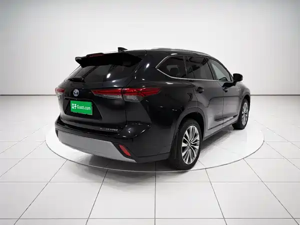 Toyota Highlander 2021