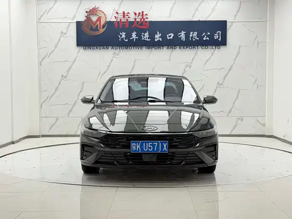 Hyundai Elantra 2023