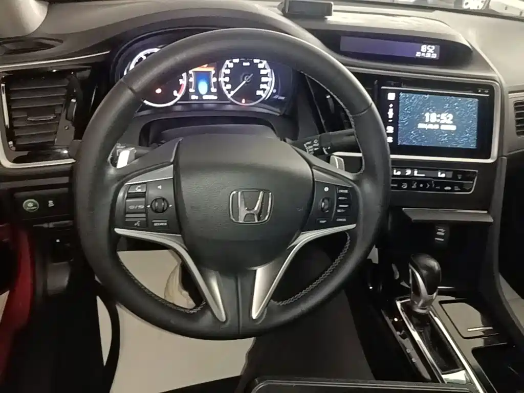 Honda Spirior 2016 — фото 11
