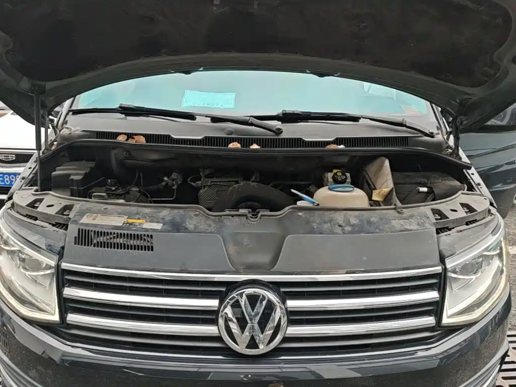 Volkswagen Multivan 2018 — фото 20