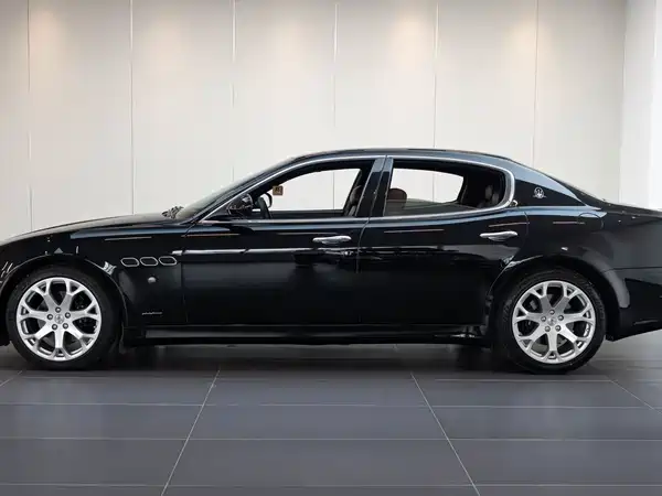 Maserati Quattroporte 2013