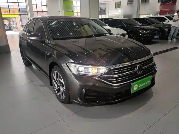 Volkswagen Sagitar 2025