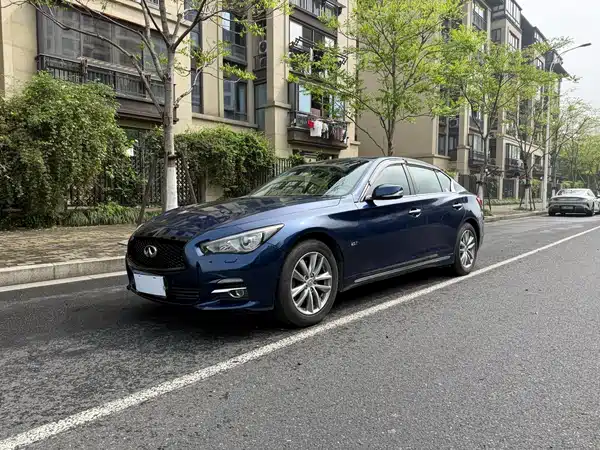 Infiniti Q50L 2017
