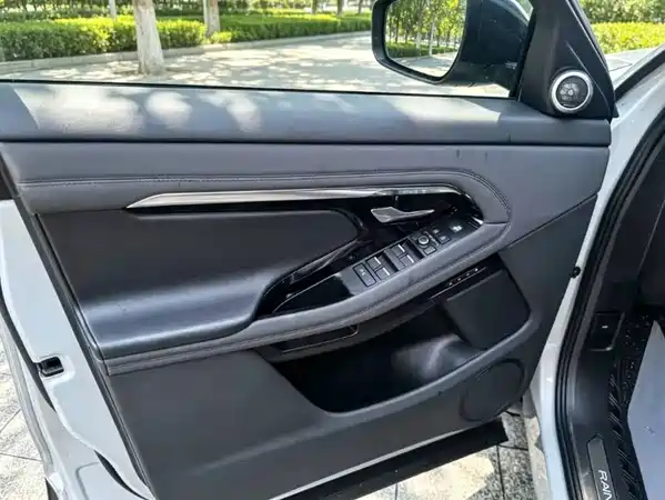 Land Rover Range Rover Evoque 2021