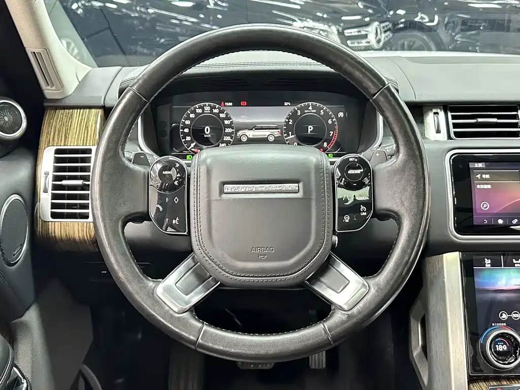 Land Rover Range Rover 2019 — фото 18