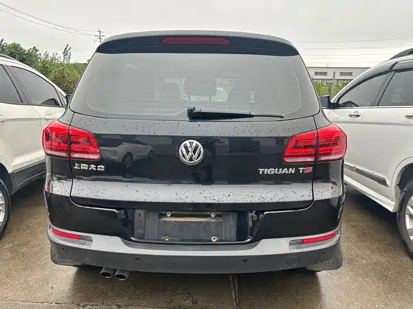Volkswagen Tiguan 2015