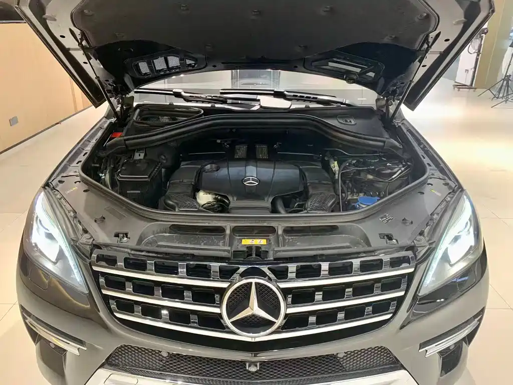 Mercedes-Benz M-Class 2015 — фото 23