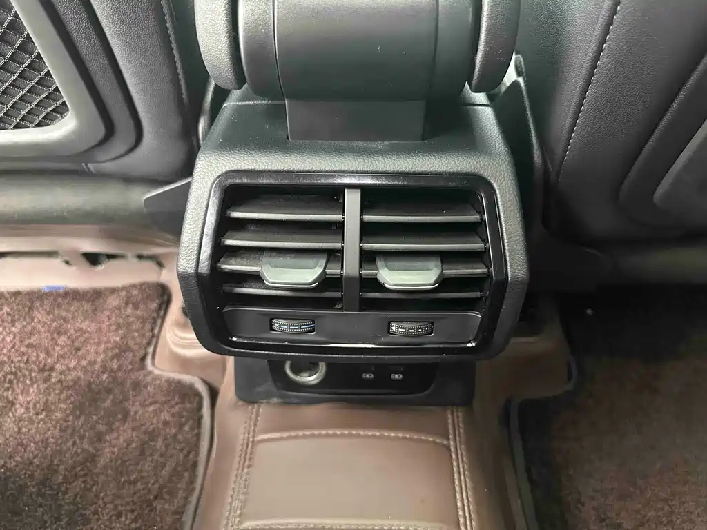 Audi Q3 Sportback 2022 — фото 13