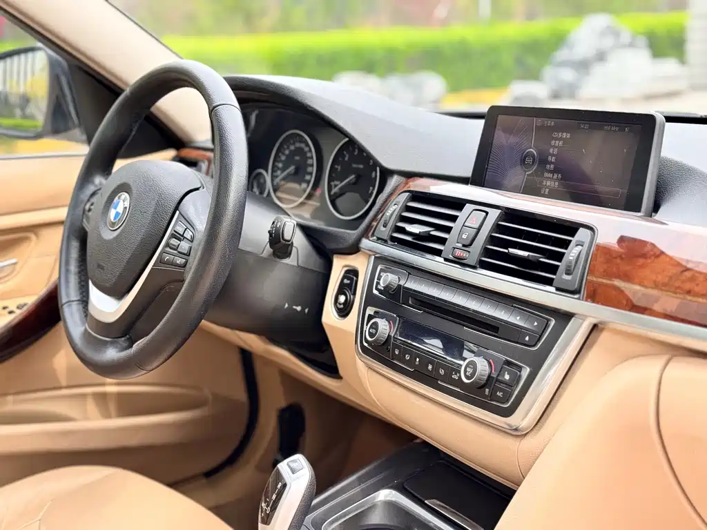 BMW 3 Series 2013 — фото 20